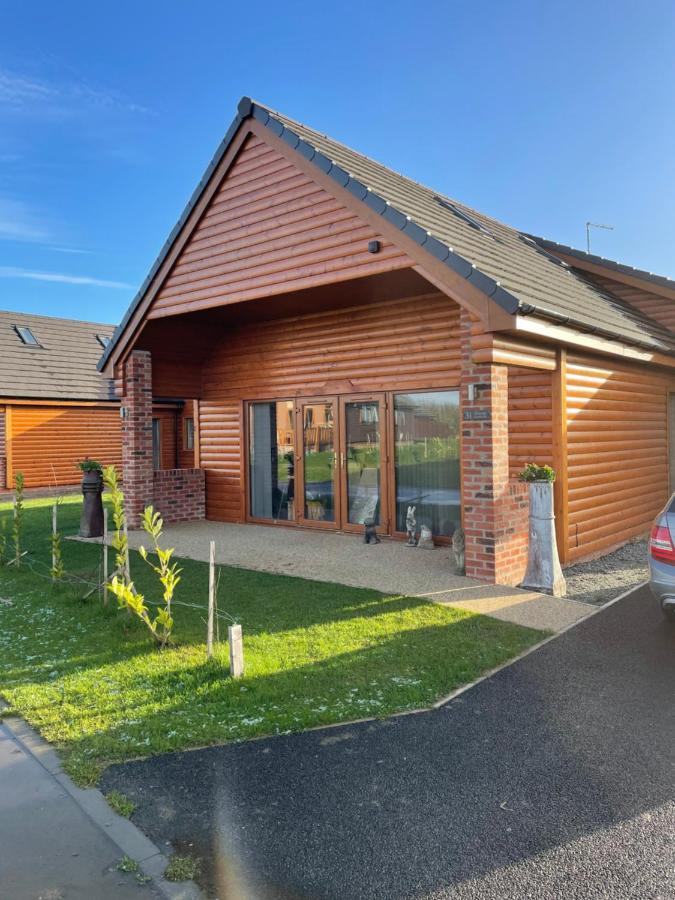 31 Cherry East Riding Of Yorkshire Hot Tub & Fishing Garton Zewnętrze zdjęcie